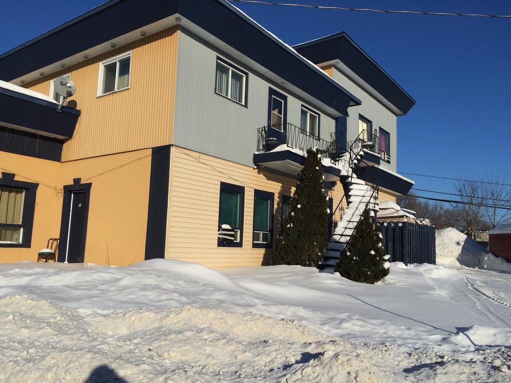 Motel Lustre D'Or L'Ancienne-Lorette ภายนอก รูปภาพ
