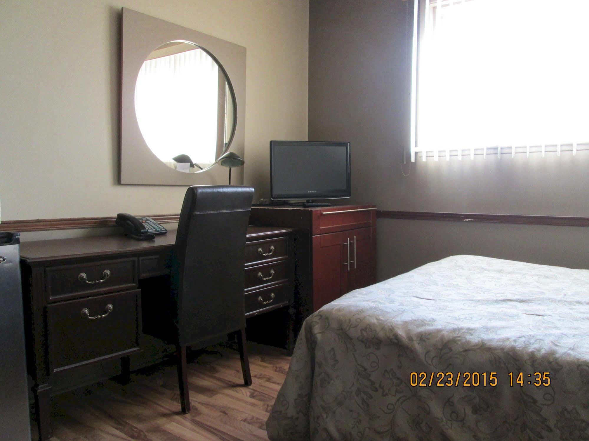 Motel Lustre D'Or L'Ancienne-Lorette ภายนอก รูปภาพ